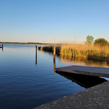 Hotel 4 Sterne Dtv Floating House Kröslin Zewnętrze zdjęcie